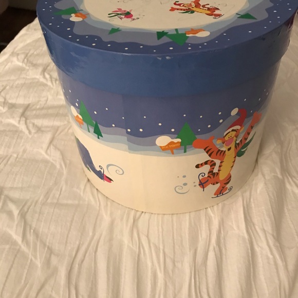 Winnie Pooh ornaments - Picture 3 of 5